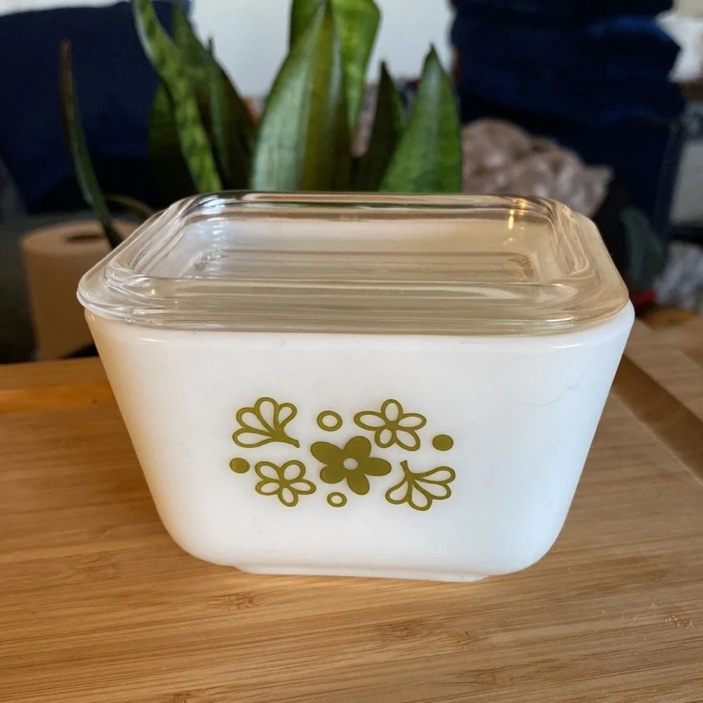 Pyrex Olive Green and White Floral Glass Bakeware Trio